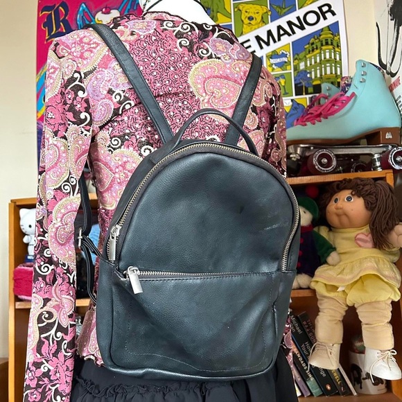 Wild Fable Black Backpack - Picture 4 of 8